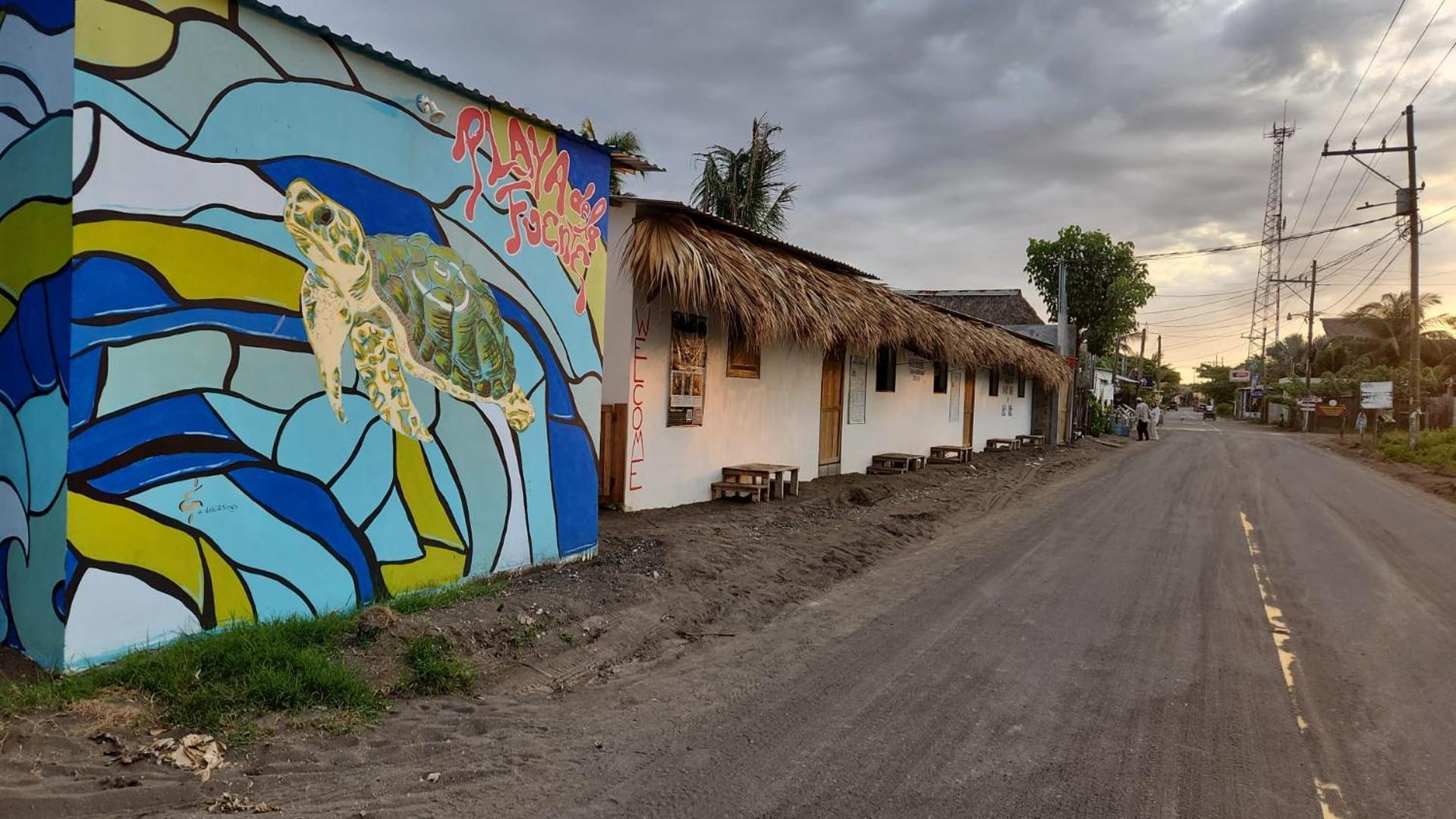 Playa De La Fuente Hostel El Paredon Εξωτερικό φωτογραφία
