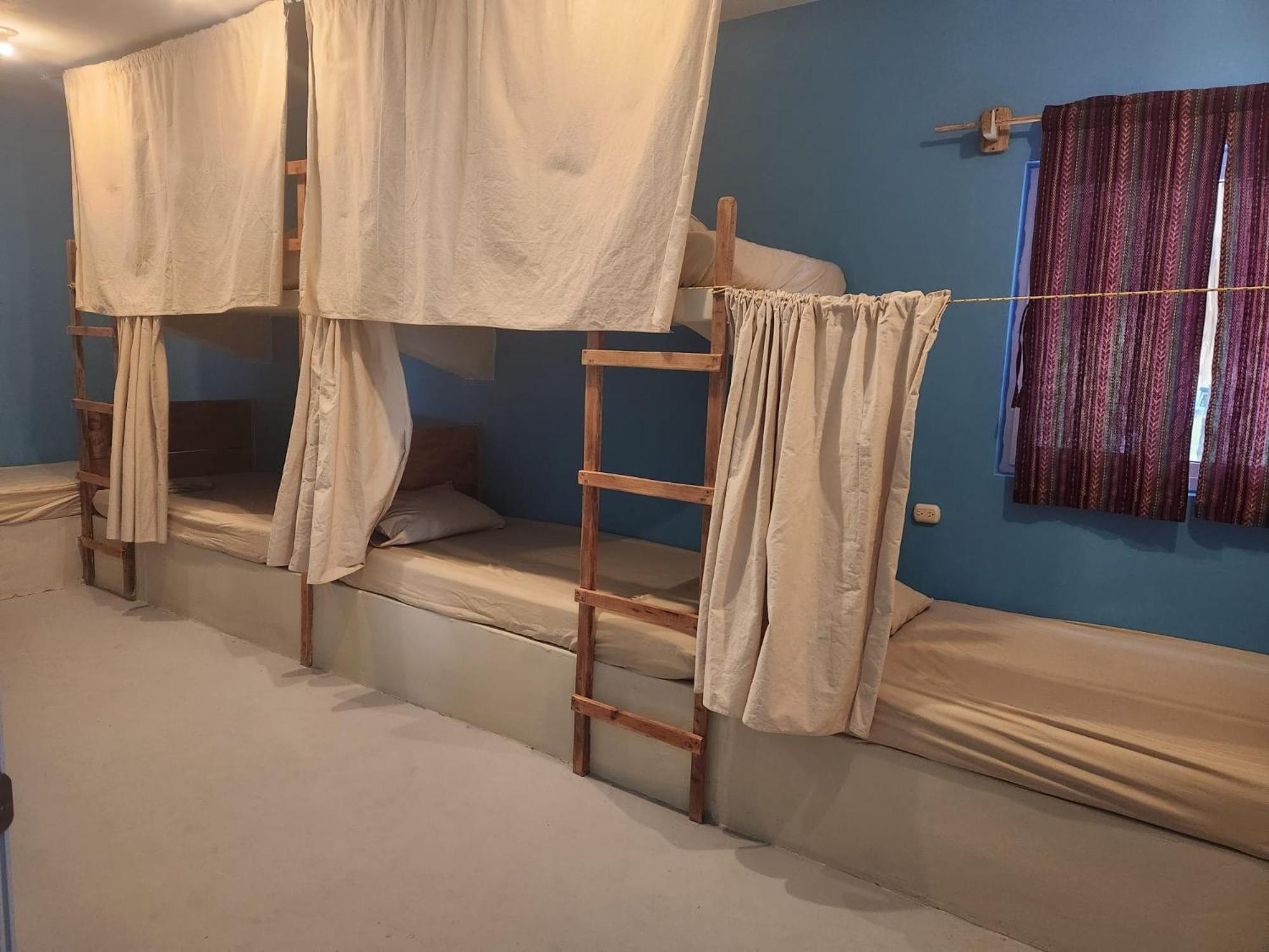Playa De La Fuente Hostel El Paredon Εξωτερικό φωτογραφία